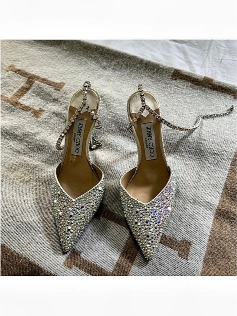 Jimmy Choo Saeda 100 Ivory Satin Pumps with Crystal Embellishment Crystal size 3